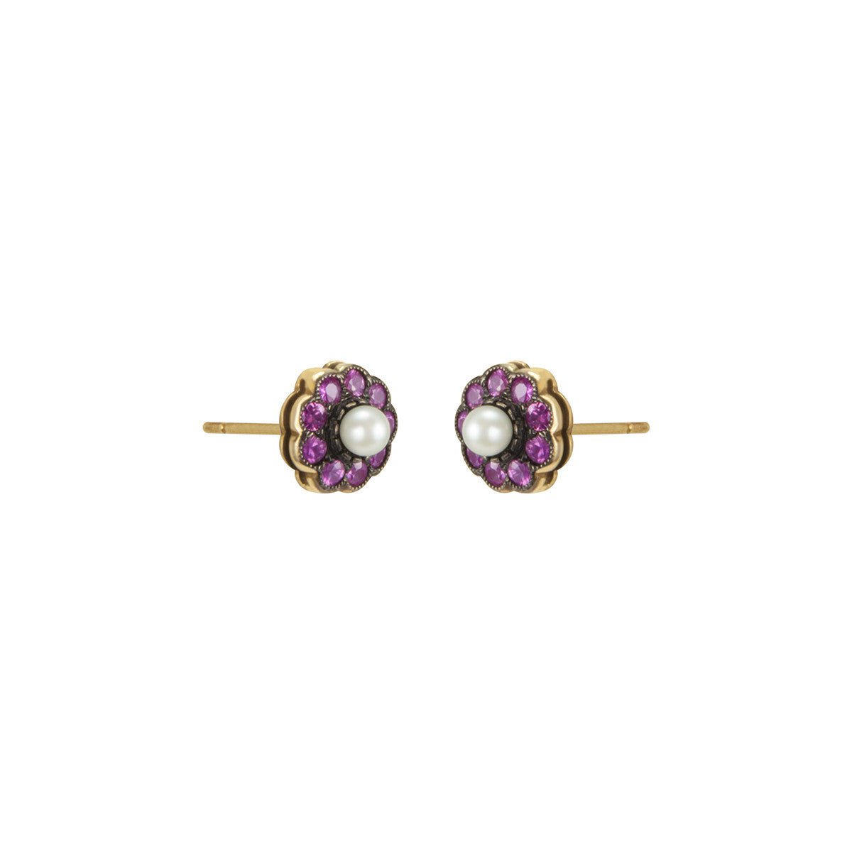 Mini Scallop Stud